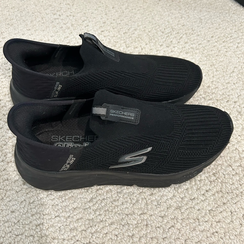 Skechers Men's Black Slip-On Sneakers